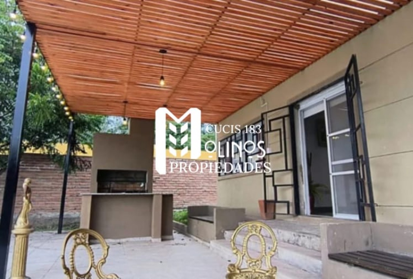 VENDO CASA DE CATEGORIA DE 6 DORMITORIOS VAQUEROS